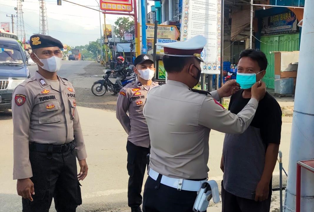 Ops Yustisi Polres Batubara Himbau Masyarakat Tingkatkan Prokes
