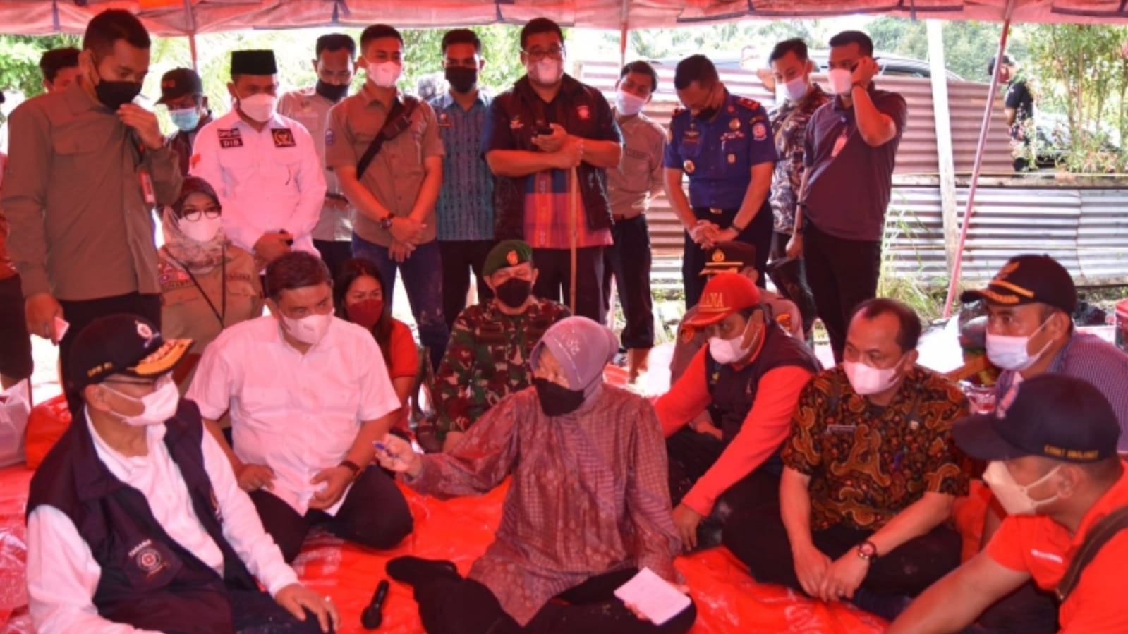 Wabup Deli Serdang Dampingi Mensos RI Tinjau Lokasi Longsor