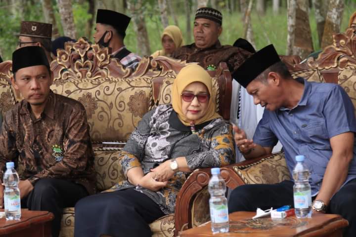 Wabup Labuhanbatu Hadiri Peletakan Batu Ponpes Tahfidz Qur'an Al-Barokah Lingga Tiga 