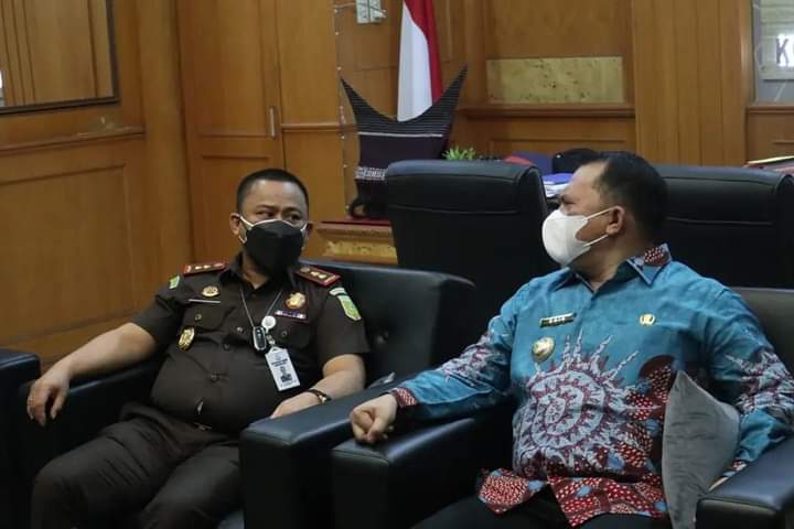 Bupati Labuhanbatu Hadiri Penyaluran Vaksinasi Massal di Kejari Rantauprapat