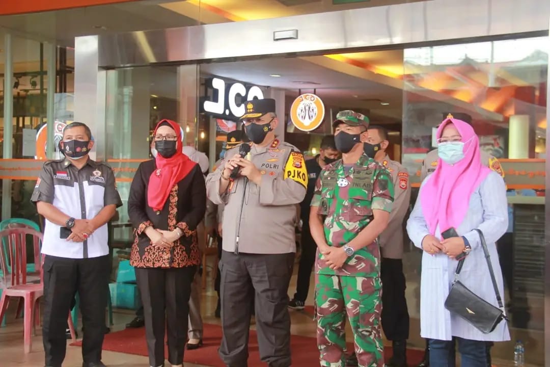 Antisipasi Lonjakan COVID-19 Pada Nataru Vaksinasi dan Prokes Jadi Pilihan Utama