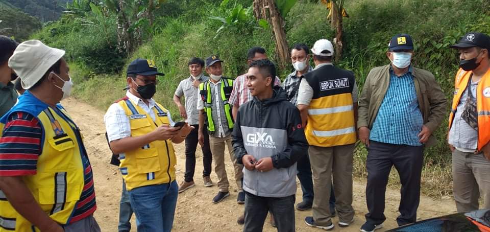 Wabup Karo dan Balai BPJN Sumut Tinjau Kondisi Jalan Liang Melas Datas