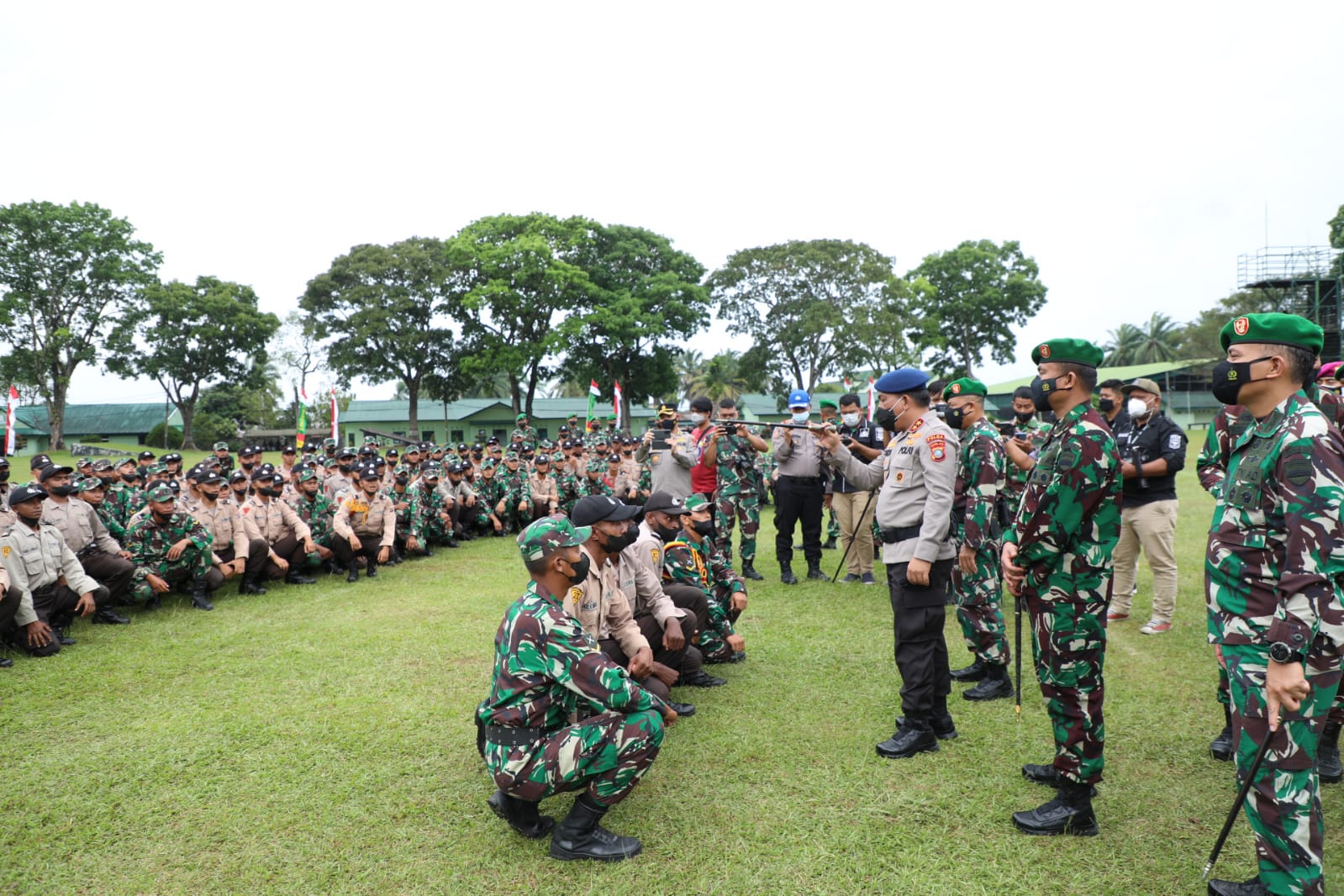 Kapolda Sumut Tutup Pelatihan Integrasi Siswa TNI-Polri di RindamI/BB