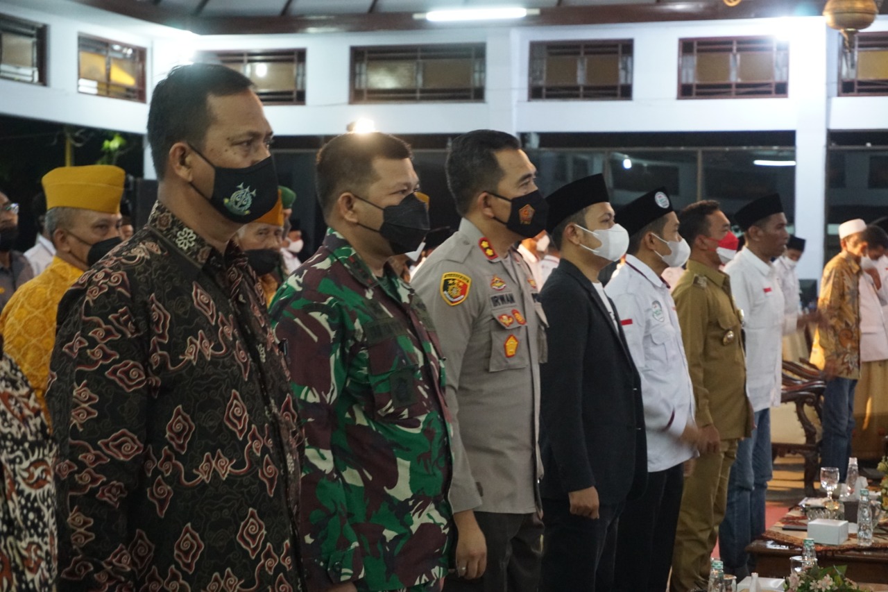 Dandim 0736/Batang Hadiri Pelantikan DPC PETANESIA