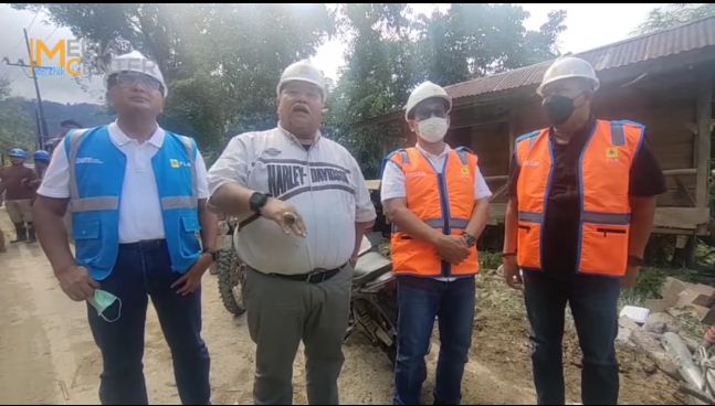 Wabup BS dan Tim PLN Monitor Perbaikan Tower Jaringan