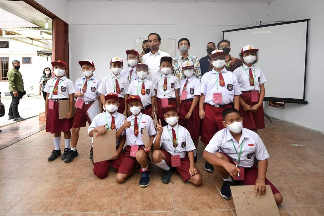 Siswa SD Di Humbanghasudutan Tunjukkan Kemampuan Menghitung Cepat Di depan Presiden Jokowi