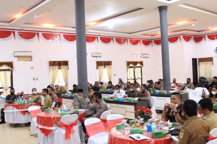 Bupati Labuhanbatu Rapatkan Kasus Covid-19 dan Adakan Rakor 3T