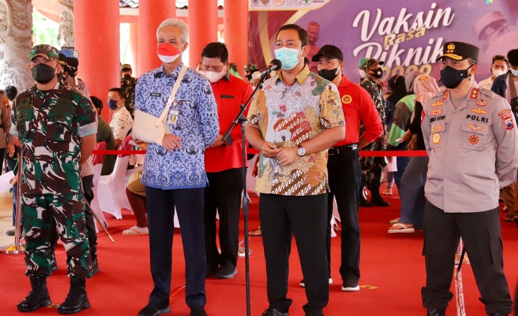 Presiden Jokowi Apresiasi Pencapaian Vaksinasi di Jawa Tengah