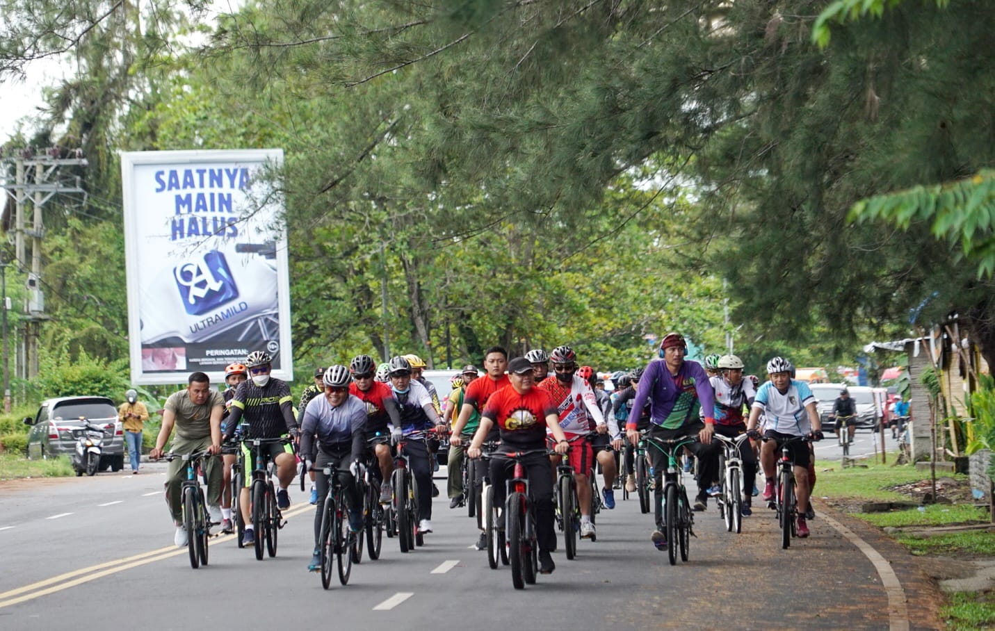 Gubernur Gowes Bareng Forkopimda pada HUT Korem 041/Gamas