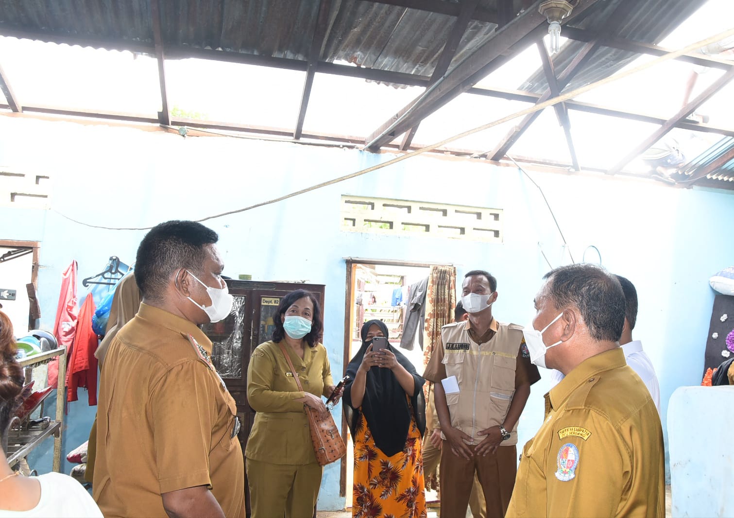 Bupati Ashari Tinjau Korban Bencana Angin Puting Beliung di Kecamatan Patumbak