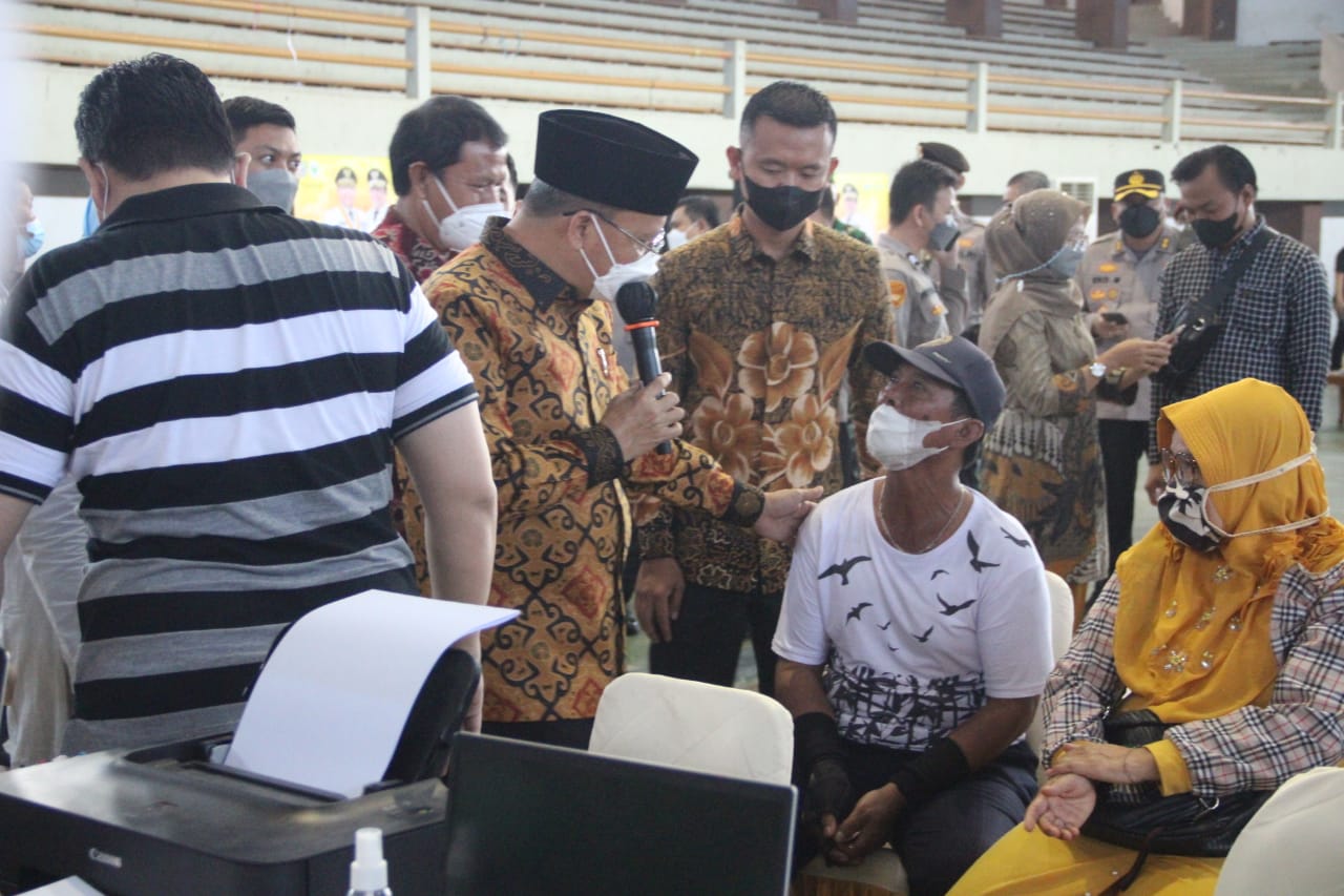 Pemprov Bengkulu Bersama Forkopimda Provinsi Terus Genjot Vaksinasi Massal COVID-19
