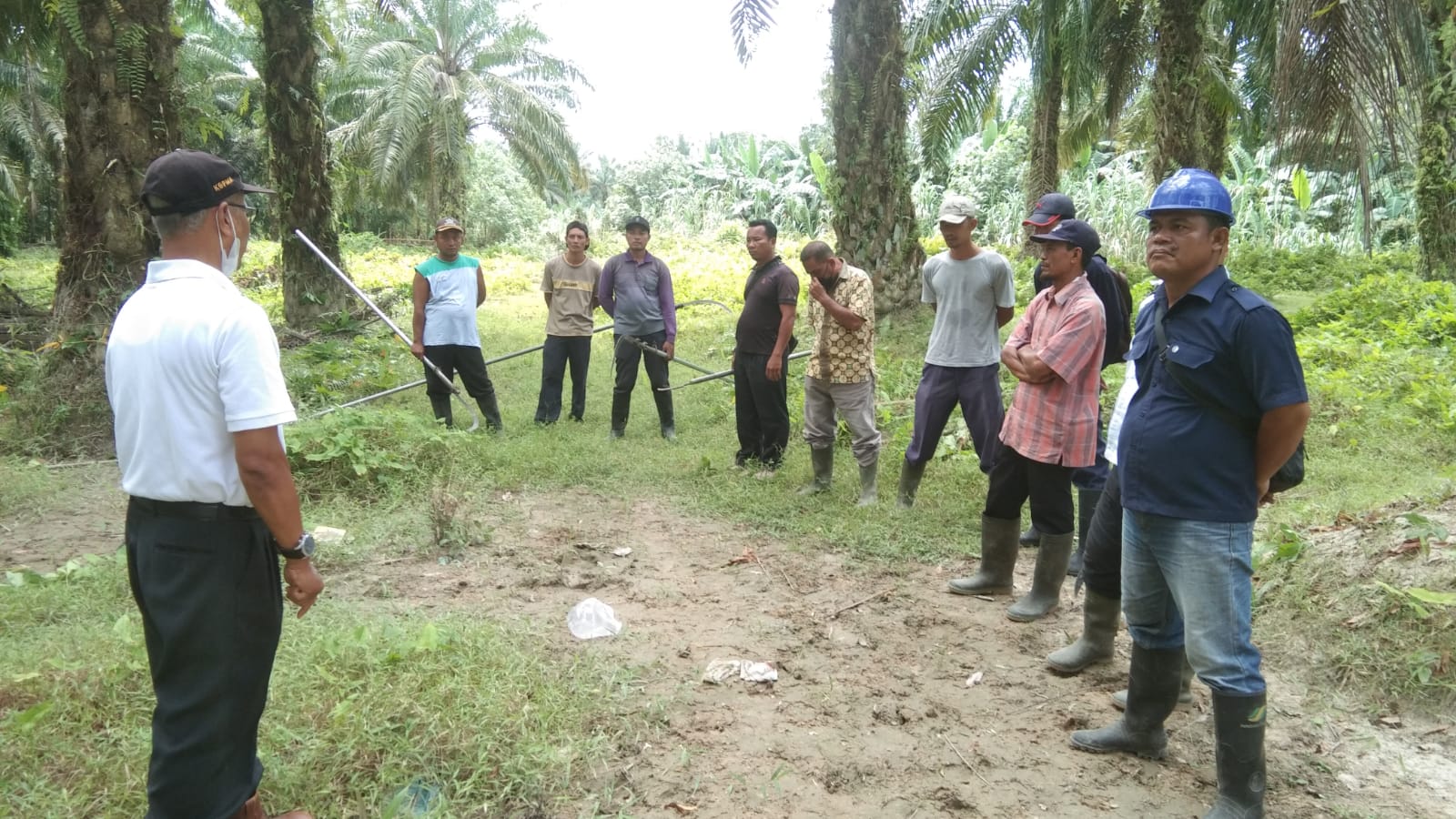 Tim Afdeling IV Kebun Sei Silau Laksanakan Giat Gotong Royong