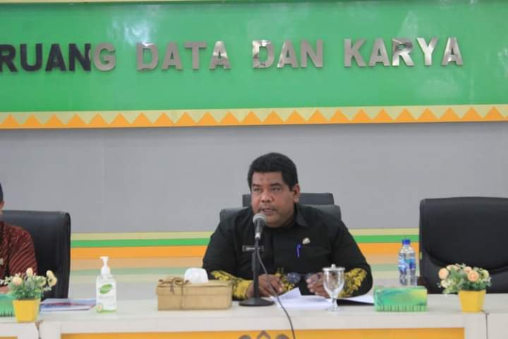 Asisten Administrasi Umum Buka Sosialisasi Penyusunan LPPD dan LKPJ