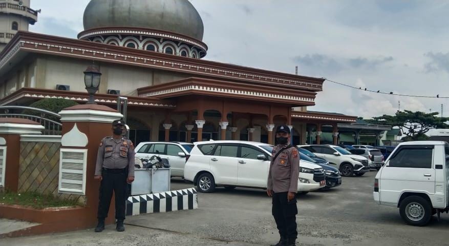 Polres Batubara Beri Kenyamanan Masyarakat Jalankan Ibadah Jum'at