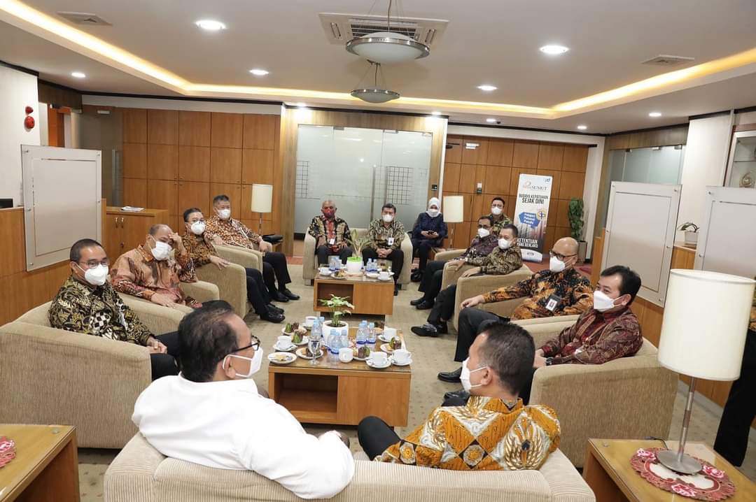 Wagubsu Pimpin RUPS Tahunan Dan RUPS-LB Bank Sumut