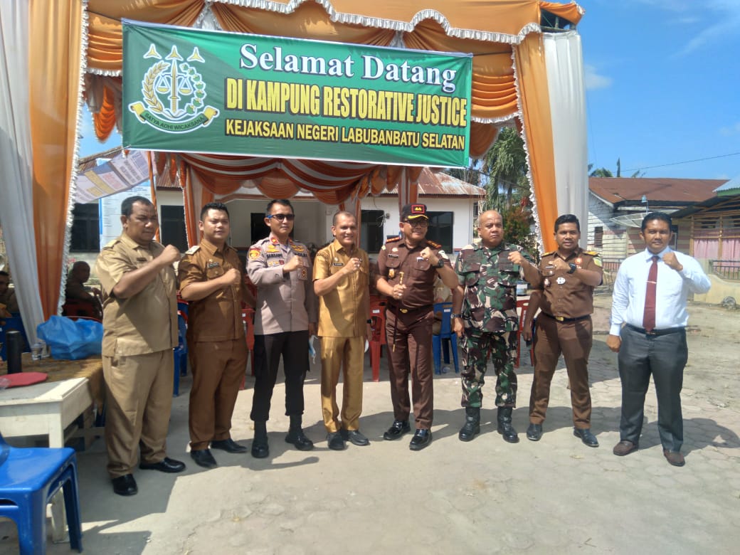 Kejari Labuhanbatu Selatan Resmikan Kampung Restorative Justice 