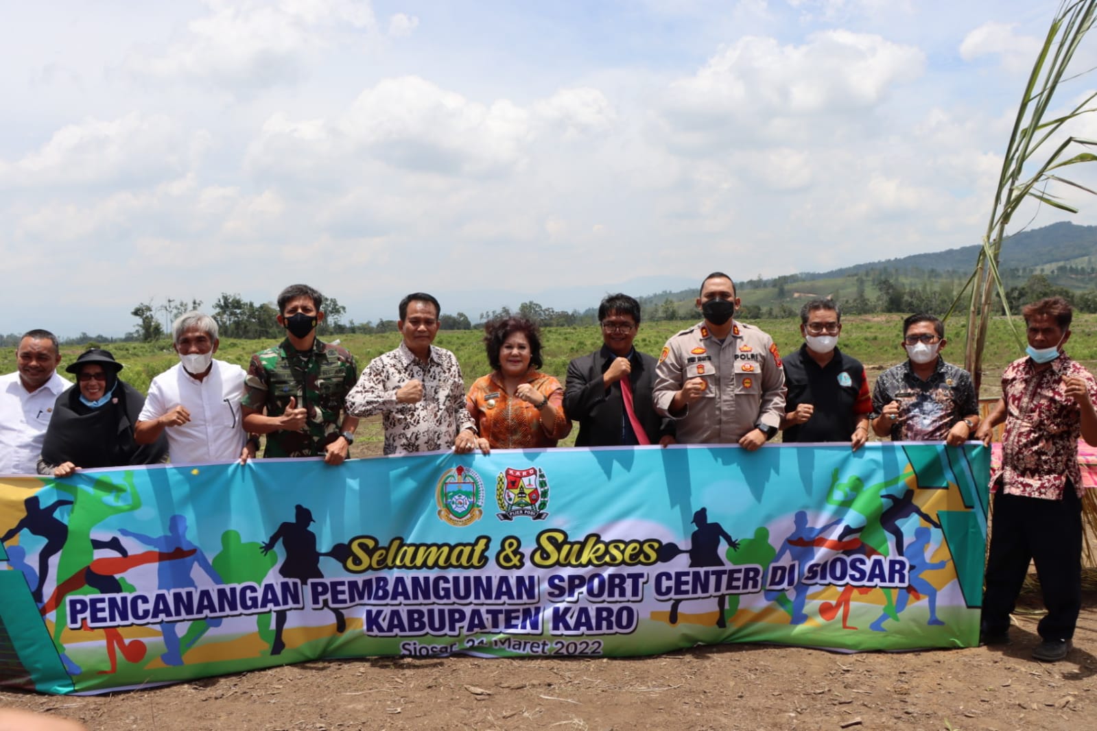 Bupati Karo Buka Acara Kegiatan Pencanangan Pembangunan Sport Center Di Siosar