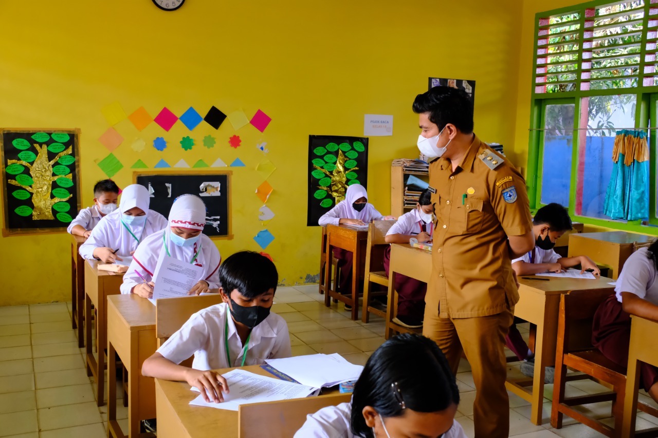 Wabup Sidak Pelaksanaan Ujian Sekolah Tingkat SD dan SMP