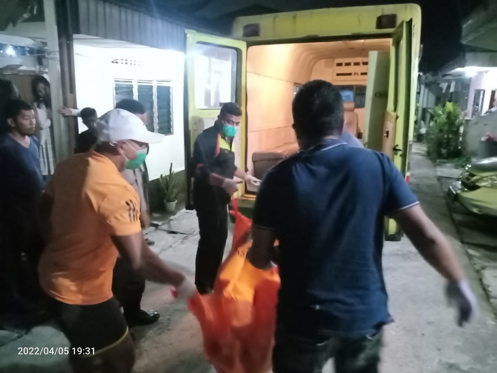 Tiga Minggu Tidak Keluar Rumah Paruh Baya Ditemukan Tewas di Kamar