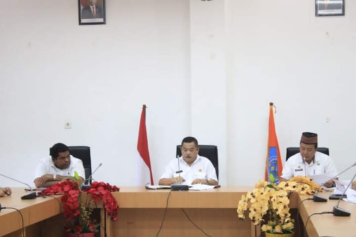 Sekda Labuhanbatu Lanjutkan Rapat Pengerjaan Laporan SIRUP dan Percepatan Pembangunan