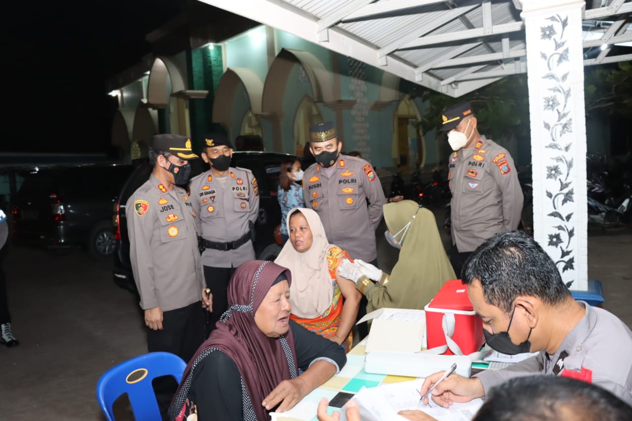 Polres Batubara Buka Gerai Vaksin di Malam Hari