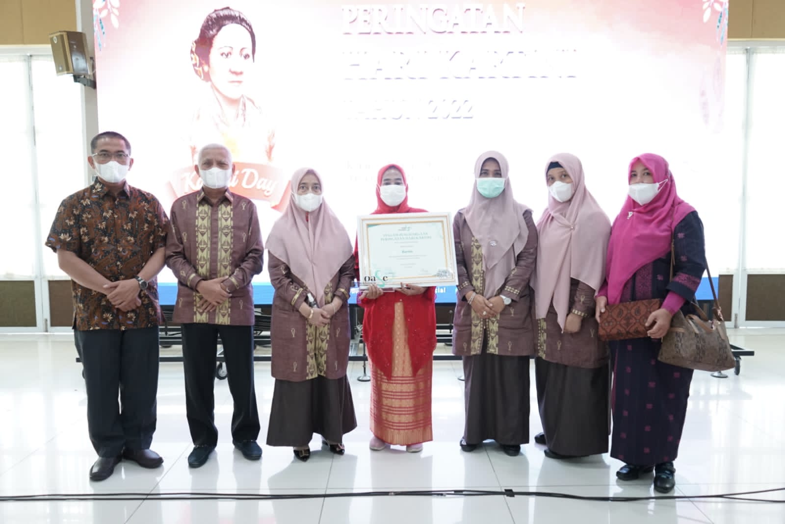 Bupati Asahan Ucapkan Selamat Kepada Kartini Berprestasi di Bidang Kesehatan