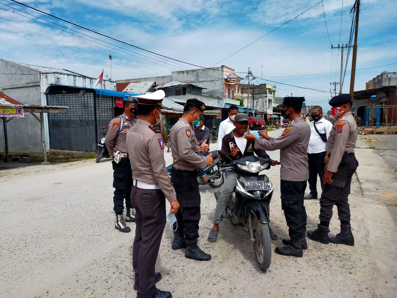 Polres Batu Bara Himbau Warga Patuhi Prokes