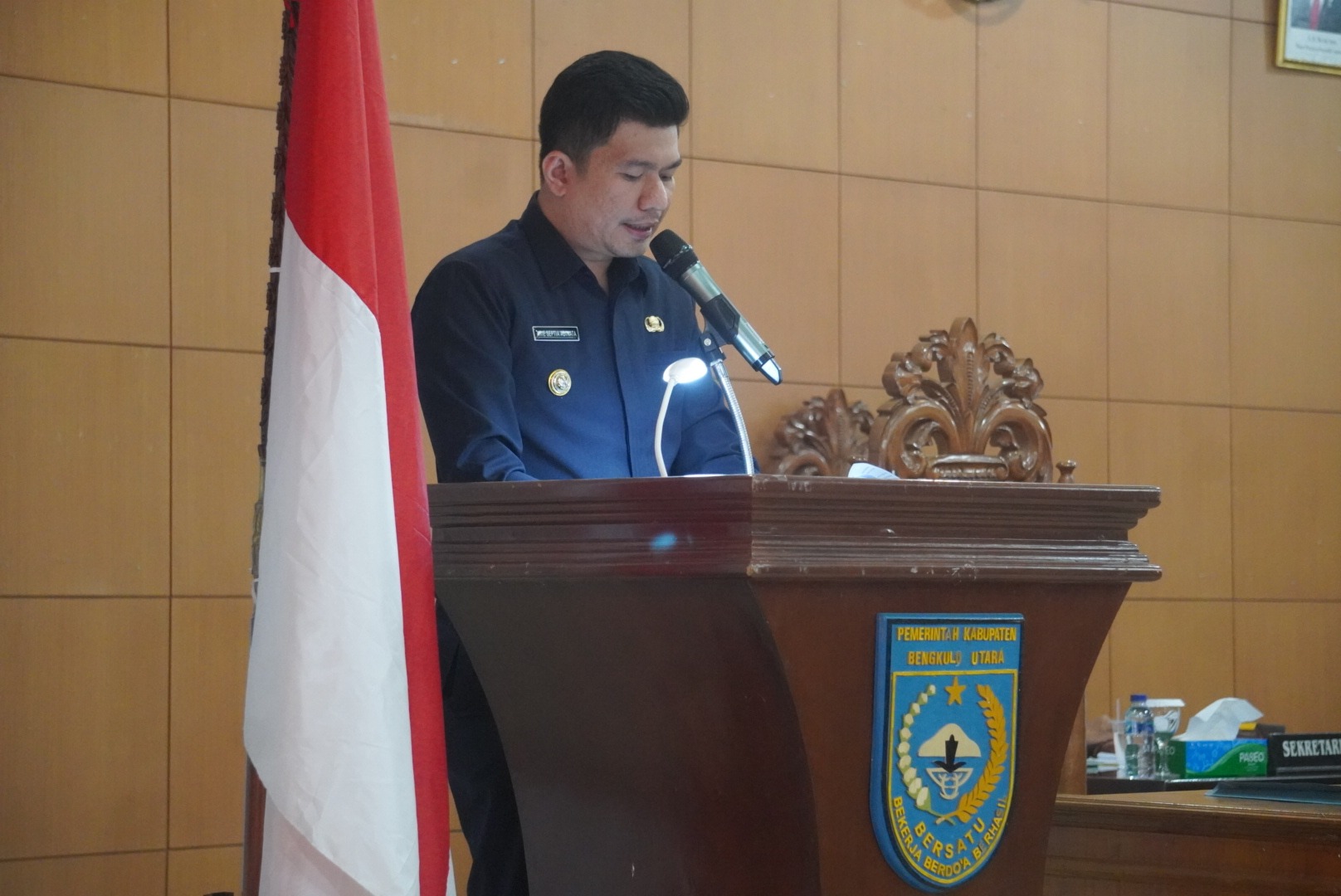 Jawaban Pihak Eksekutif atas Pandangan Umum Fraksi DPRD BU ( Foto : MC BU )
