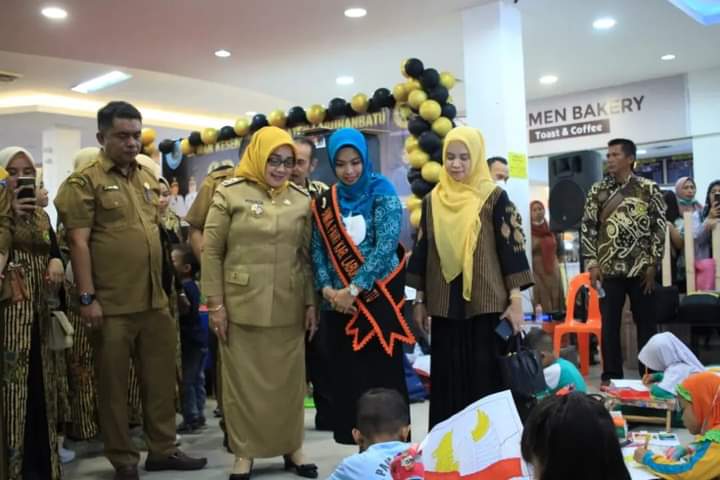 Wakil Bupati dan Bunda Paud Labuhanbatu Hadiri Acara Grand Final Fashion Show Pentas Seni dan Kreasi Anak
