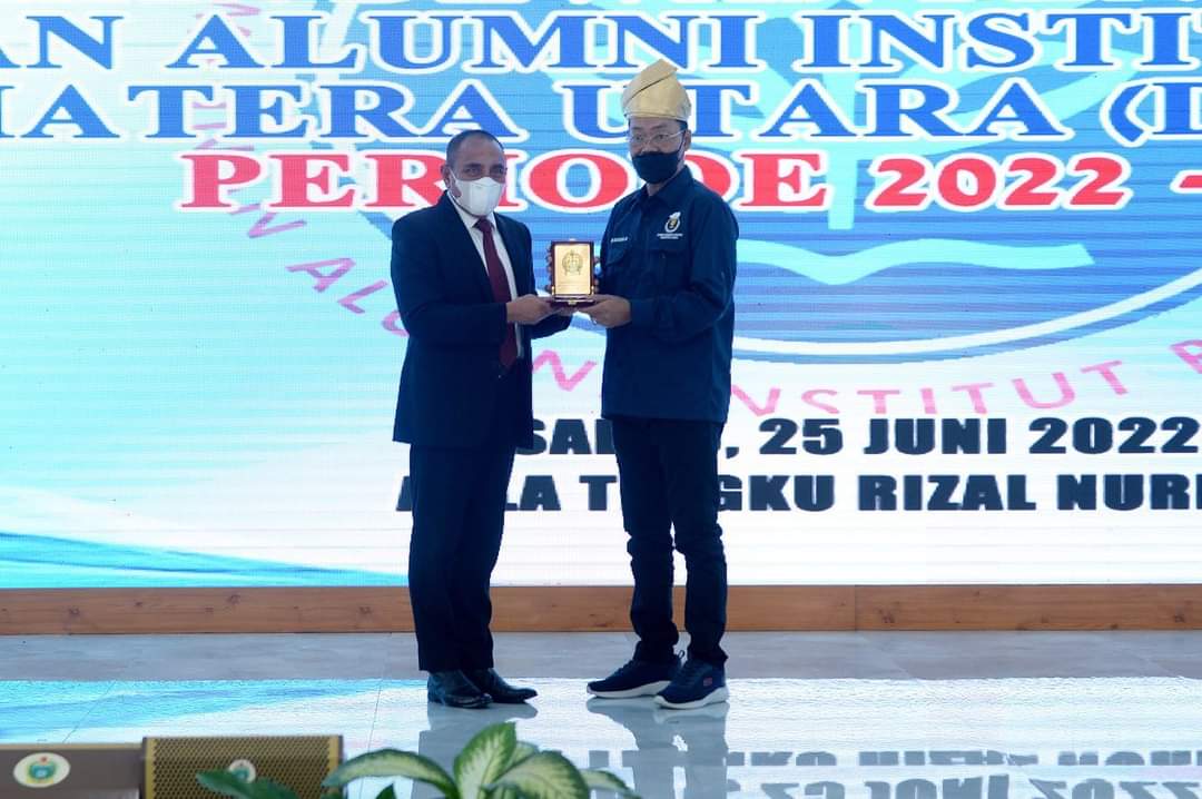 Edy Rahmayadi saat memberikan sambutan pada acara pelantikan pengurus HA IPB periode 2022-2026
