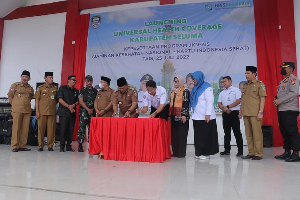 Bupati Seluma Launching Universal Health Coverage (UCH) / Jaminan Kesehatan Universal Kabupaten Seluma (foto:MC Seluma)