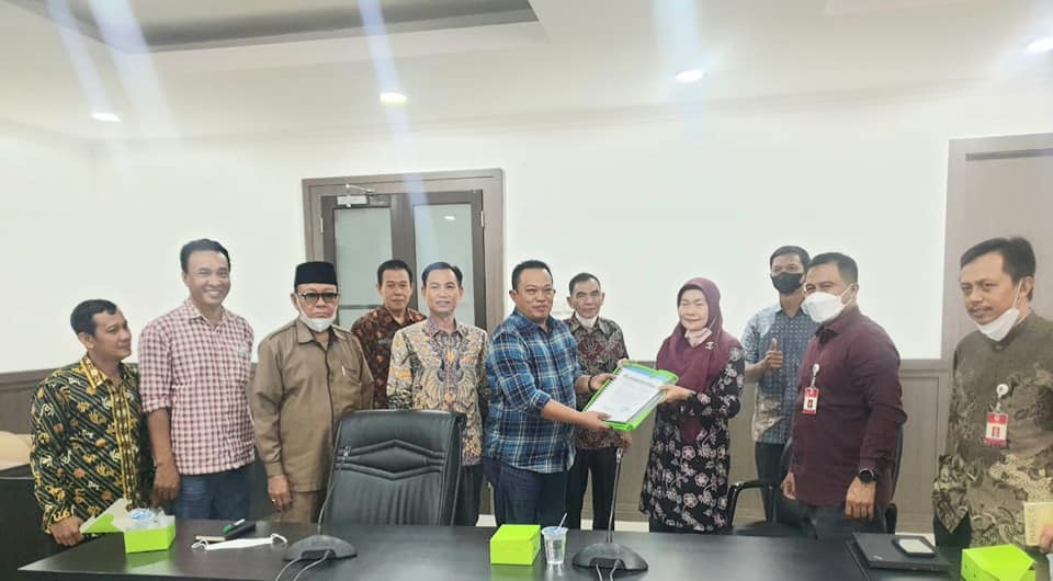 Kemenpora Buka Peluang Bantu Sarpras Olahraga Di Kabupaten Seluma ( foto: MC Seluma )