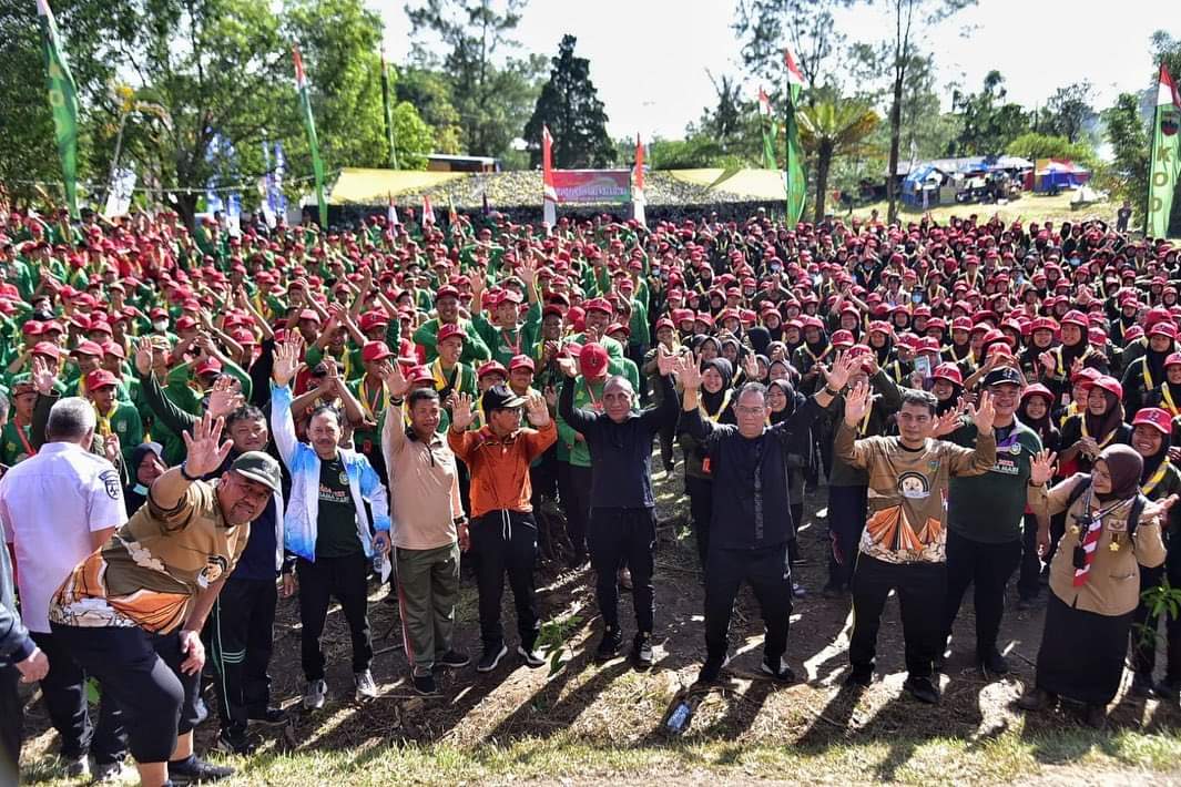 Gubsu Sapa Anggota Pramuka