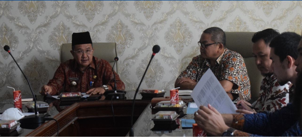 TPAD Kabupaten Rejang Lebong Menggelar Rapat KUA-PPAS Tahun Anggaran 2023 ( foto : MC Rejang Lebong ) 