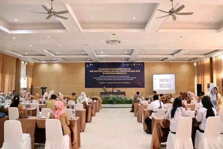 Pelatihan Pemasaran Digital Sub-Sektor Unggulan Dan Prioritas Bagi ASN Di Provinsi Bengkulu ( Foto : MC Seluma )