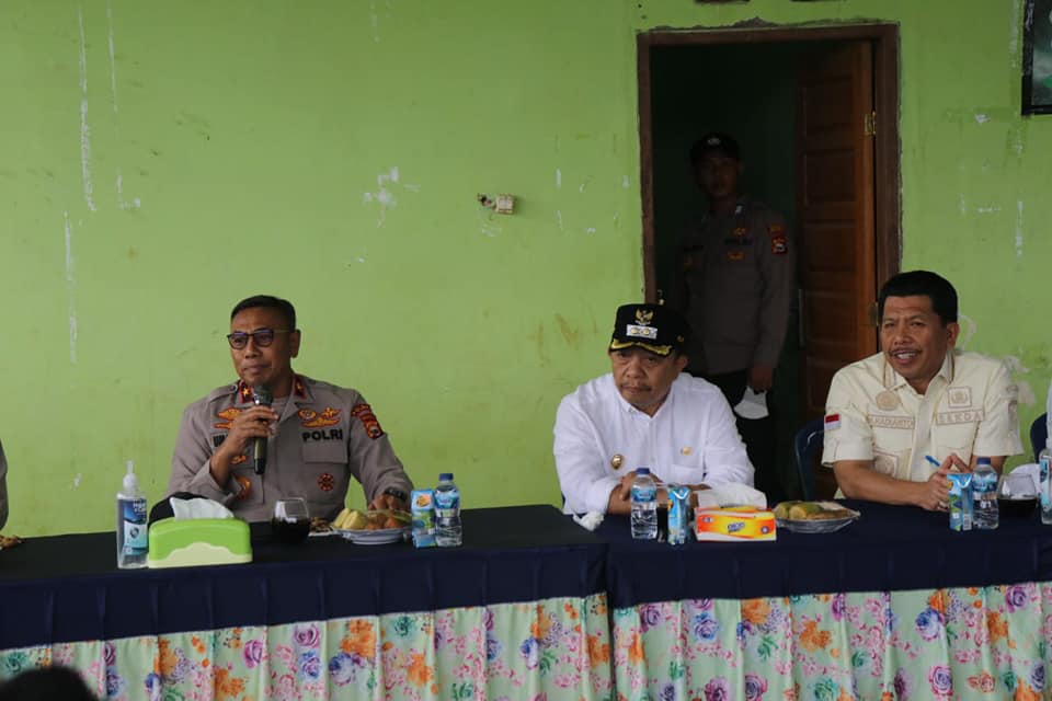 Kunjungan Wakapolda Bengkulu Ke Lokasi Rencana Penbangunan Resimen 1 Sat Brimob Di Kabupaten Seluma ( Foto : MC Seluma) 