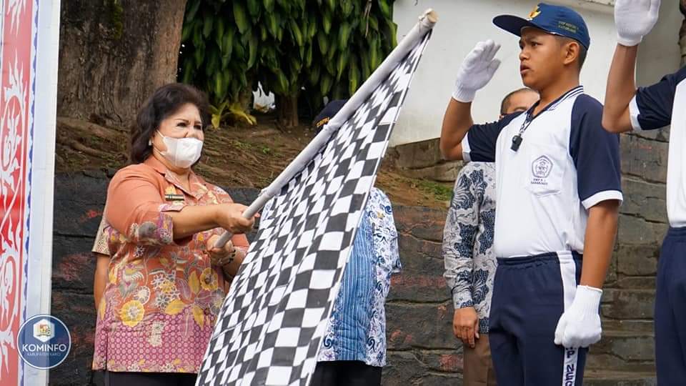 Bupati Karo Lepas 36 Regu Gerak Jalan