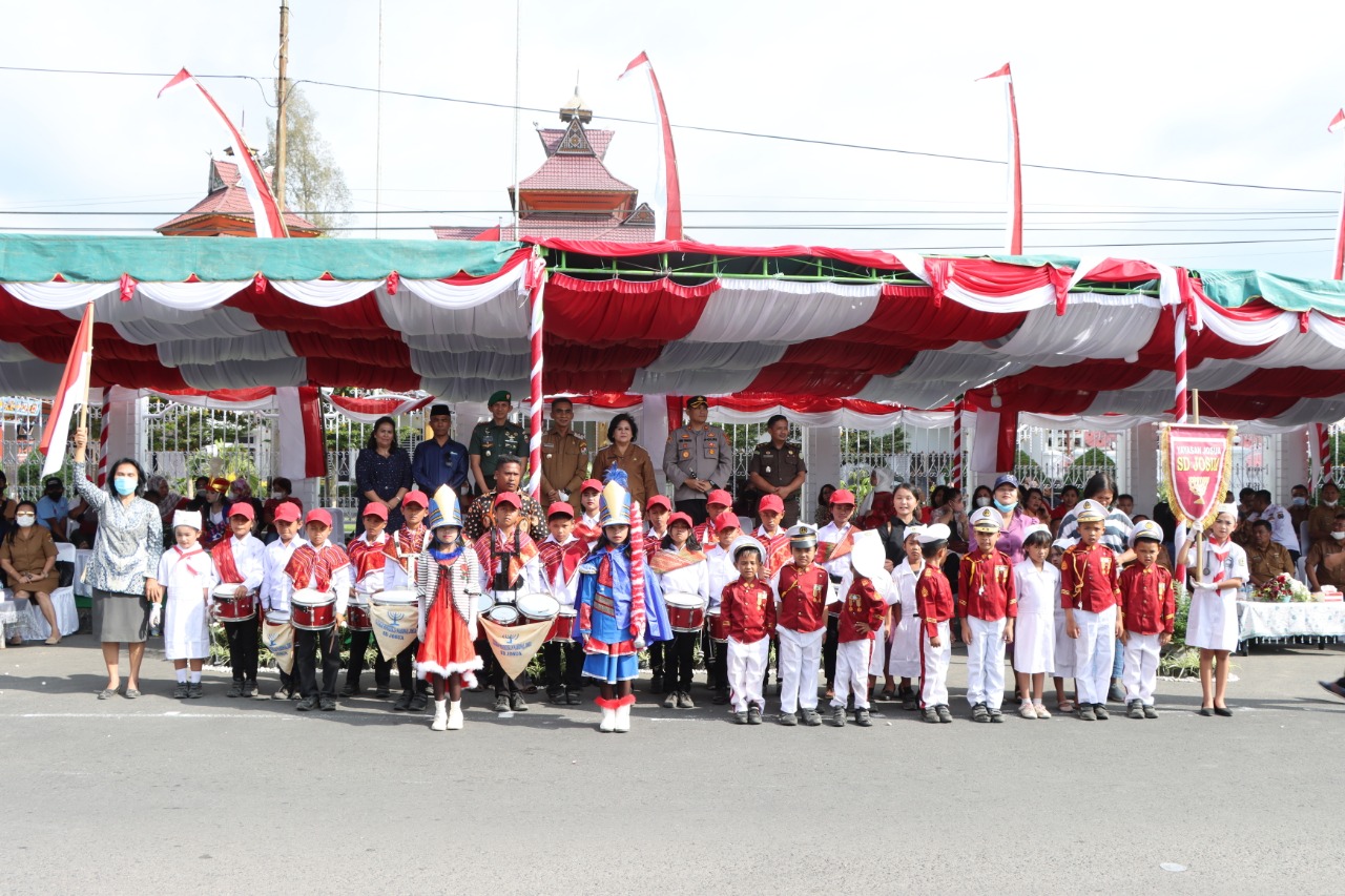 Forkopimda Karo Sambut Pawai Anak Paud/TK se-Kota Kabanjahe