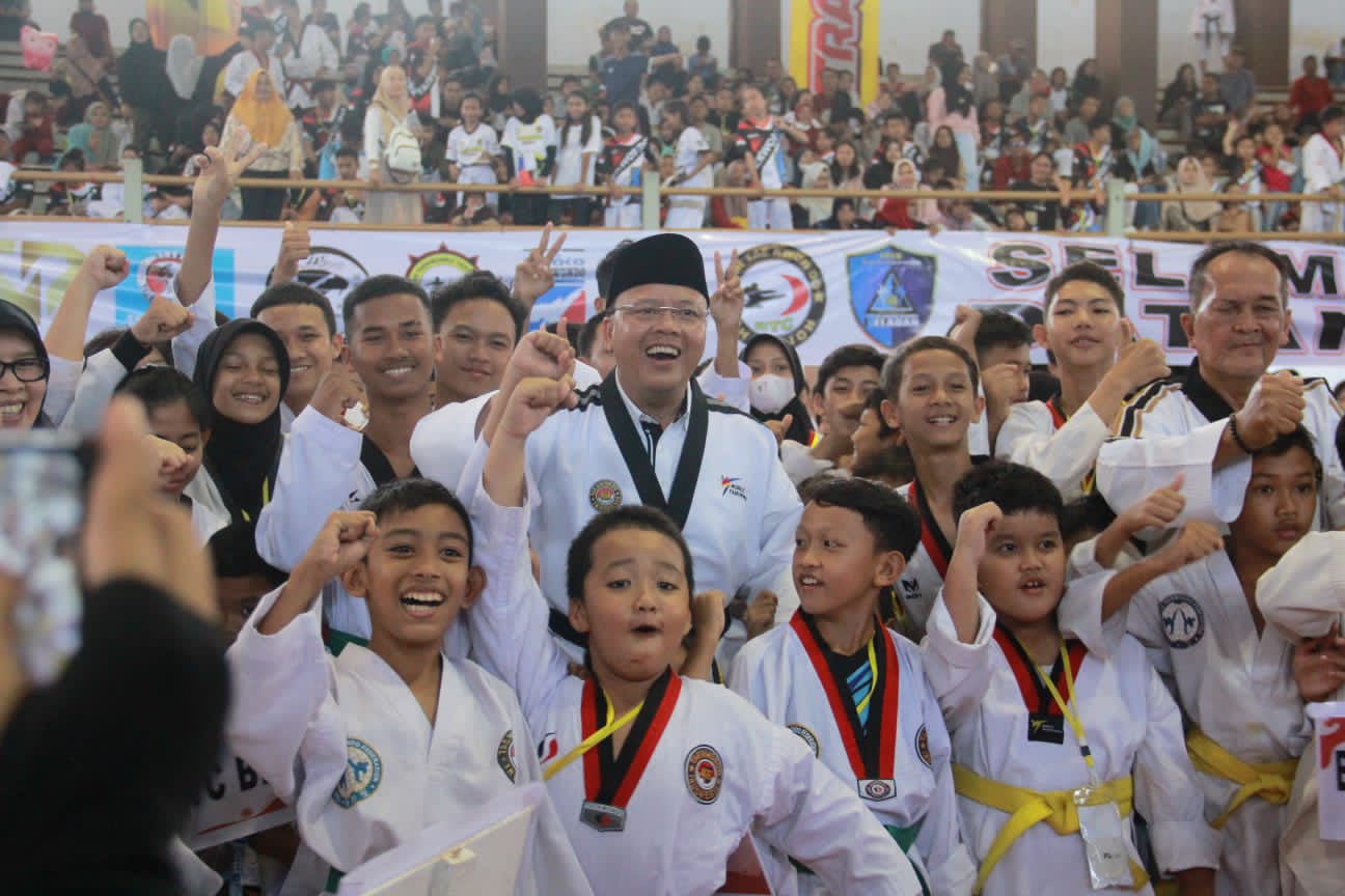 Gubernur Rohidin Buka Kejuaraan Taekwondo Indonesia Regional Sumatera Open Turnamen ke-3 Piala Gubernur Bengkulu Tahun 2022