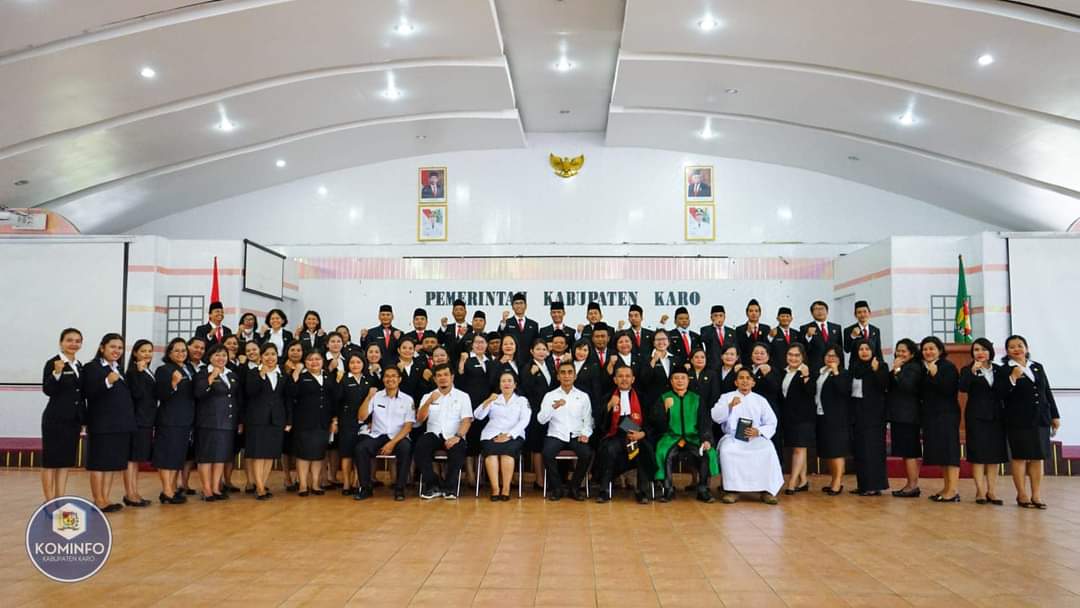 Wabup Karo Lantik Pejabat Fungsional dan Pengawas