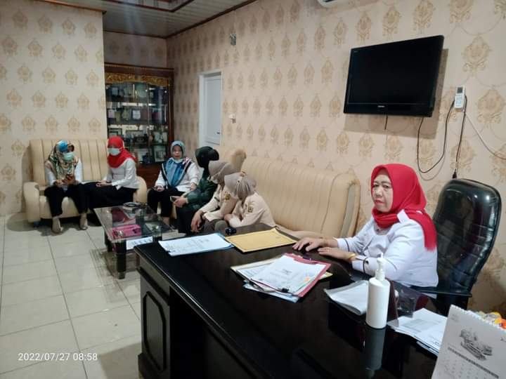 Kadinkes Pimpin Rapat Pembahasan Izin Operasional Klinik Hesti