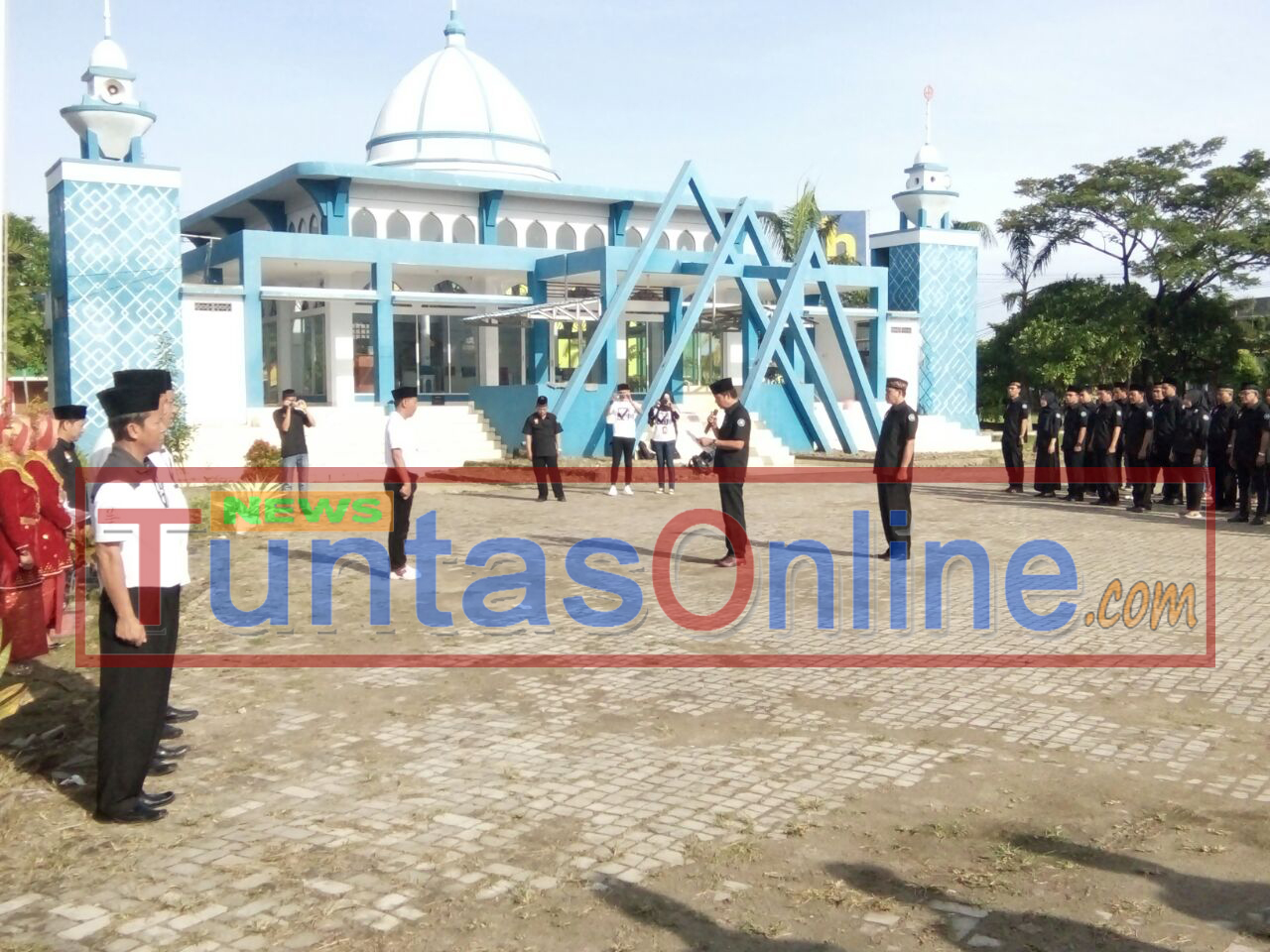 KPU Kota Mengelar Upacara Sebelum melakukan Gerakan Coklit