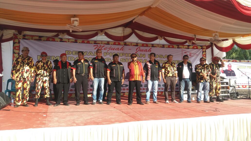 Ketua Umum  DPP PMS se Indonesia "Mbelin Brahmana" memberikan kata sambutan pembukaan acara open house dalam rangka menyambut tahun baru 2018