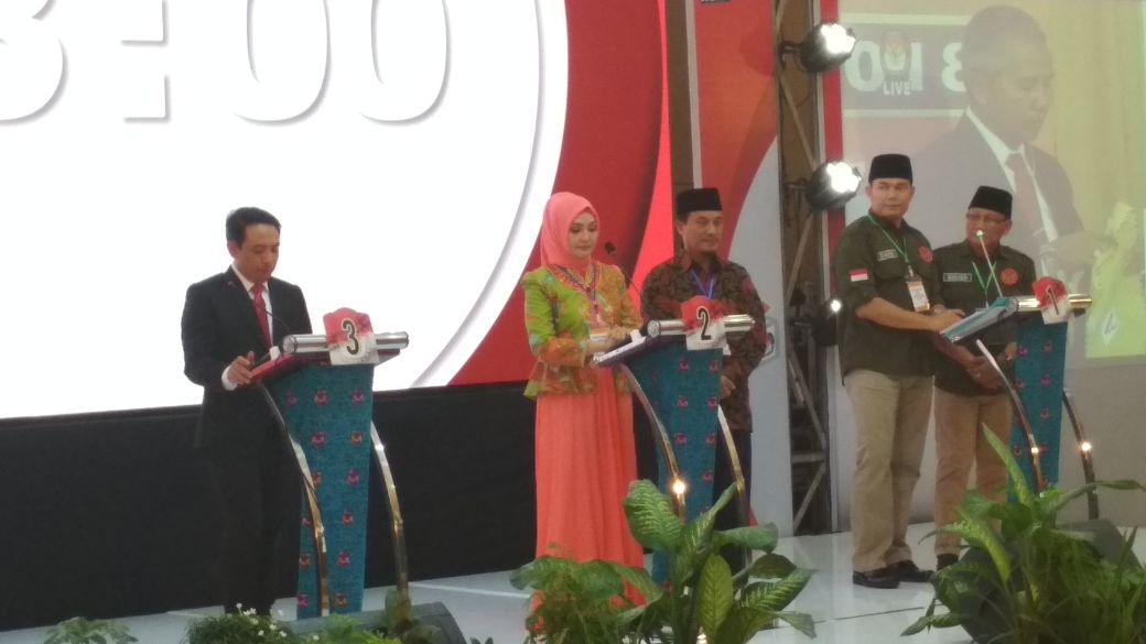 Tampak Paslon ESD-AZA Memaparkan Program