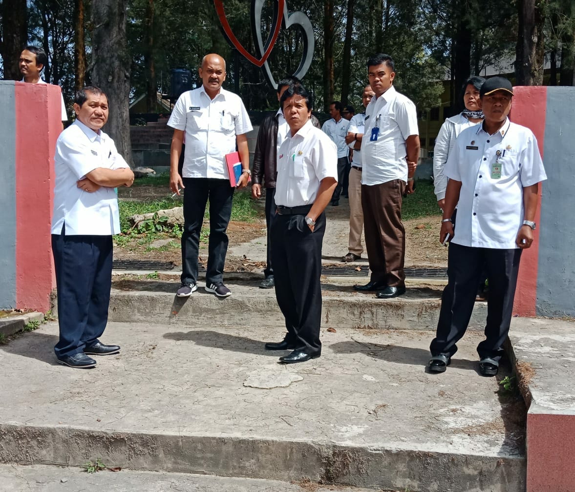 Bupati saat Dalam peninjauan Taman mejuah Juah