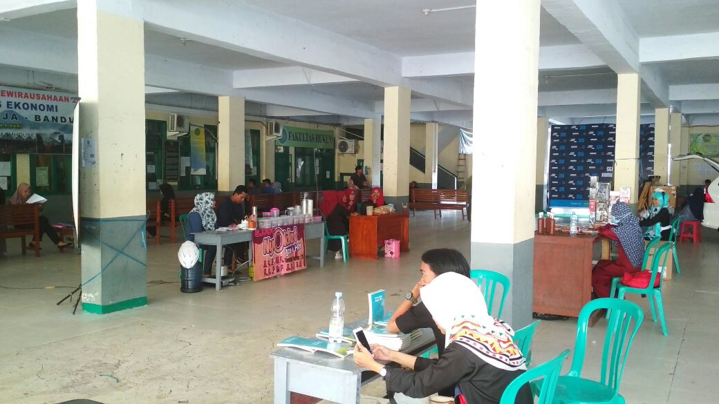 Universitas Muhammadiyah Bengkulu gelar bazar Semarak Komunikasi