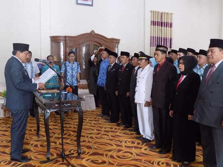 Tampak Bupati Memimpin Langsung Acara Pelantikan dan Sumpah Jabatan