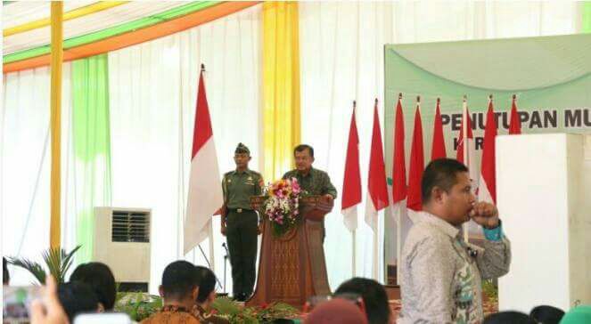 Tampak Wapres RI Memberikan Sambutan 