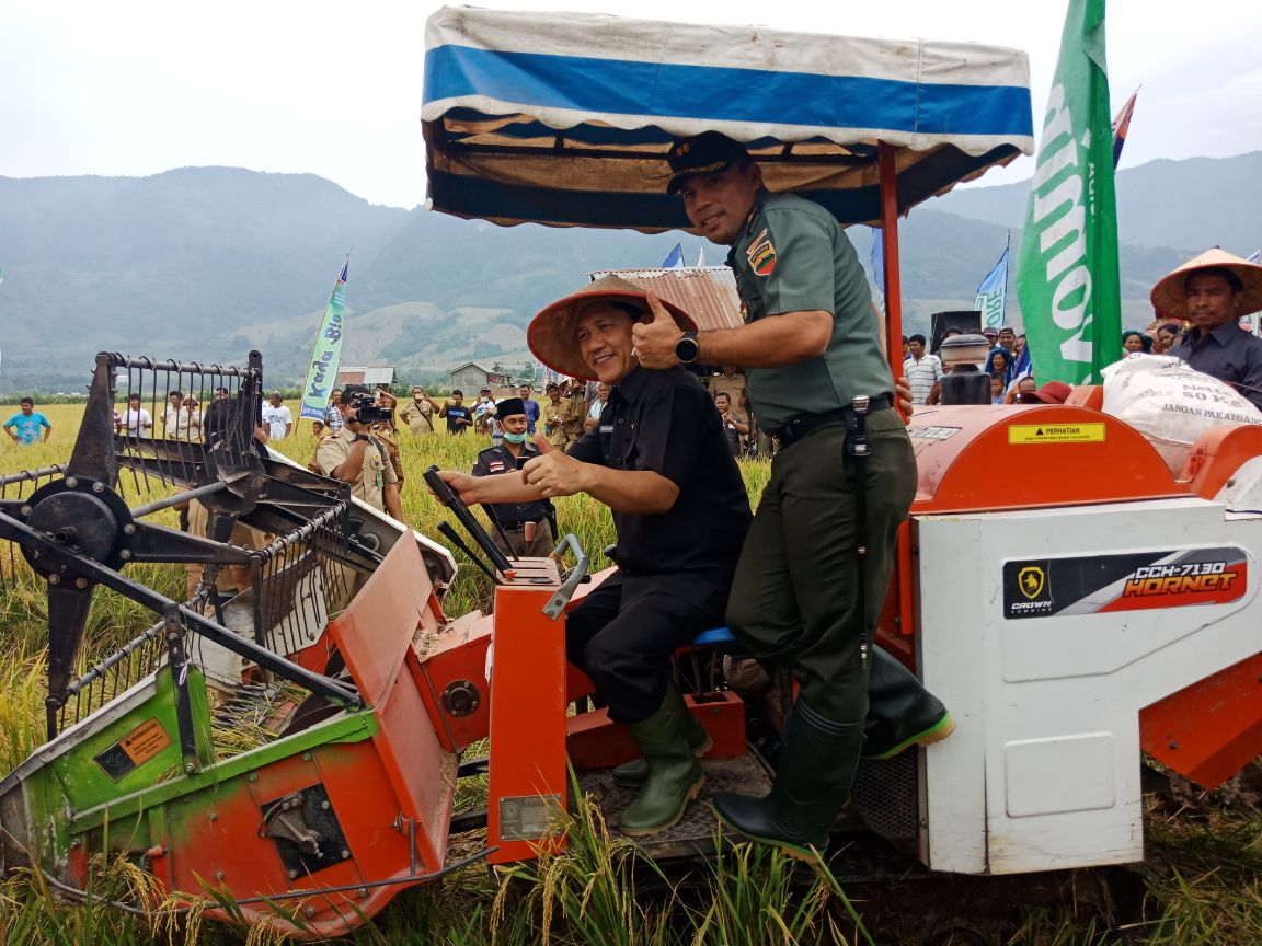 Bupati beserta Dandim