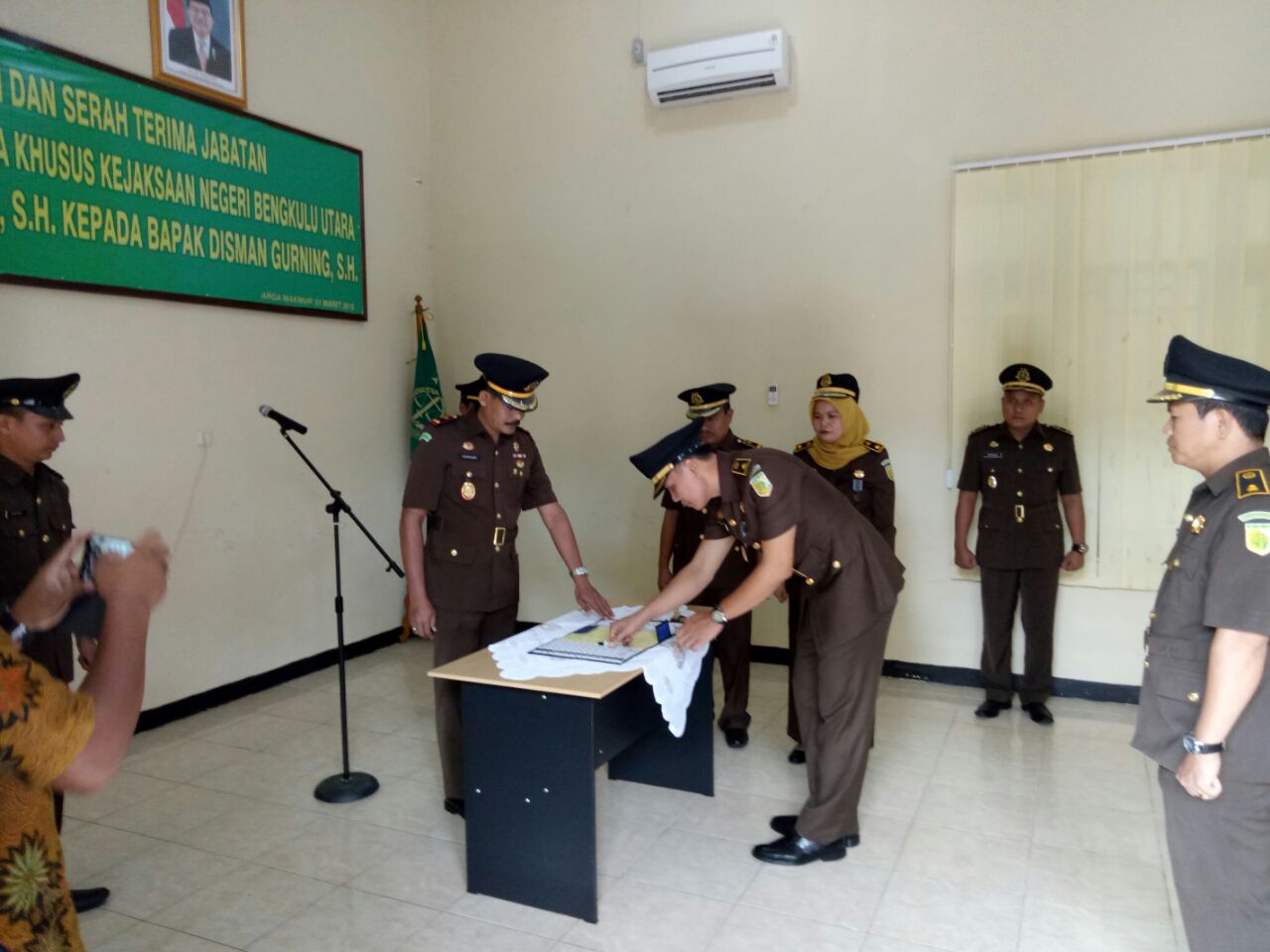 Proses acara Sertijab Kasi Pidsus Kejari Bengkulu Utara